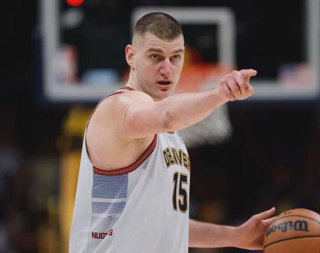 接连摘得 接连摘得